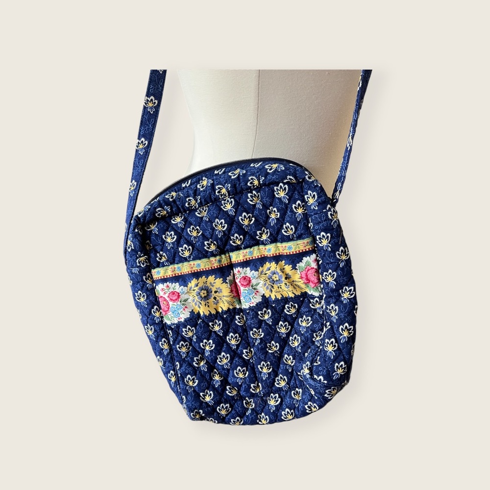 Vera Bradley Quilted Shoulder/Crossbody Purse - Picture 4 of 6